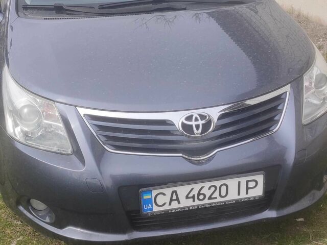 Сірий Тойота Авенсіс, об'ємом двигуна 2 л та пробігом 248 тис. км за 7200 $, фото 1 на Automoto.ua