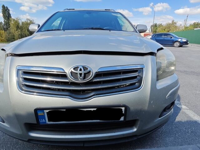 Серый Тойота Авенсис, объемом двигателя 2.2 л и пробегом 269 тыс. км за 7018 $, фото 1 на Automoto.ua