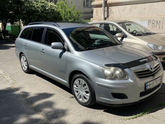 Серый Тойота Авенсис, объемом двигателя 2 л и пробегом 235 тыс. км за 6395 $, фото 1 на Automoto.ua