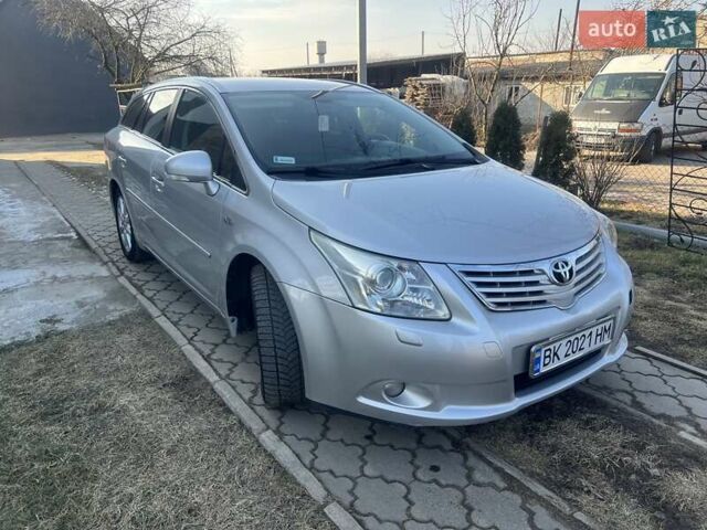 Серый Тойота Авенсис, объемом двигателя 2.23 л и пробегом 288 тыс. км за 6950 $, фото 1 на Automoto.ua