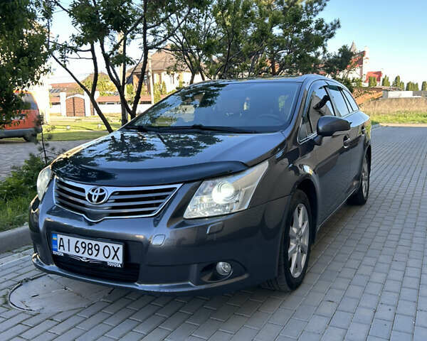 Сірий Тойота Авенсіс, об'ємом двигуна 2.2 л та пробігом 285 тис. км за 7850 $, фото 1 на Automoto.ua