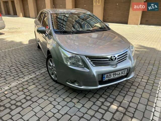 Серый Тойота Авенсис, объемом двигателя 2.23 л и пробегом 218 тыс. км за 7800 $, фото 1 на Automoto.ua
