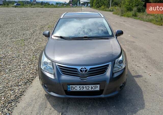 Сірий Тойота Авенсіс, об'ємом двигуна 2 л та пробігом 240 тис. км за 6800 $, фото 1 на Automoto.ua