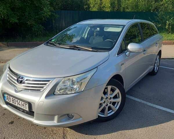 Серый Тойота Авенсис, объемом двигателя 2.23 л и пробегом 208 тыс. км за 9500 $, фото 1 на Automoto.ua