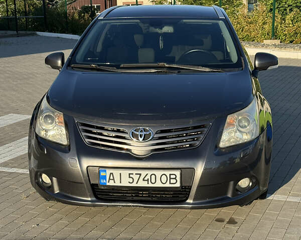 Сірий Тойота Авенсіс, об'ємом двигуна 2 л та пробігом 291 тис. км за 7900 $, фото 1 на Automoto.ua