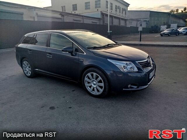 Серый Тойота Авенсис, объемом двигателя 2.2 л и пробегом 270 тыс. км за 8100 $, фото 1 на Automoto.ua