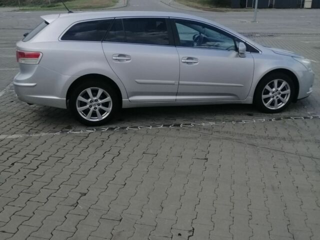 Серый Тойота Авенсис, объемом двигателя 2.2 л и пробегом 249 тыс. км за 8200 $, фото 1 на Automoto.ua