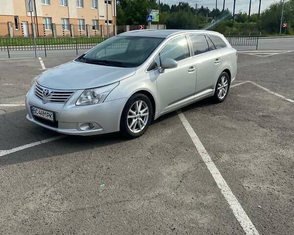 Серый Тойота Авенсис, объемом двигателя 2.23 л и пробегом 366 тыс. км за 8400 $, фото 1 на Automoto.ua