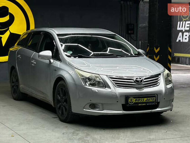 Сірий Тойота Авенсіс, об'ємом двигуна 2.23 л та пробігом 198 тис. км за 9800 $, фото 1 на Automoto.ua