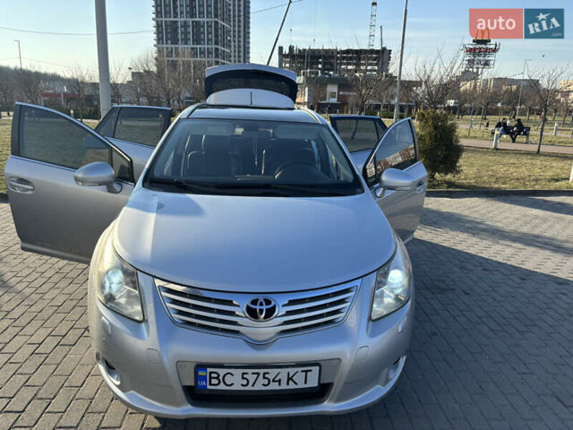 Серый Тойота Авенсис, объемом двигателя 2.23 л и пробегом 249 тыс. км за 8800 $, фото 1 на Automoto.ua