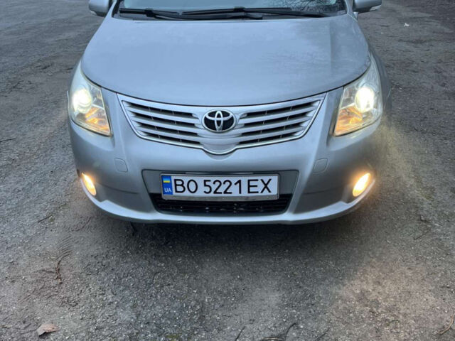 Серый Тойота Авенсис, объемом двигателя 1.8 л и пробегом 188 тыс. км за 7900 $, фото 1 на Automoto.ua