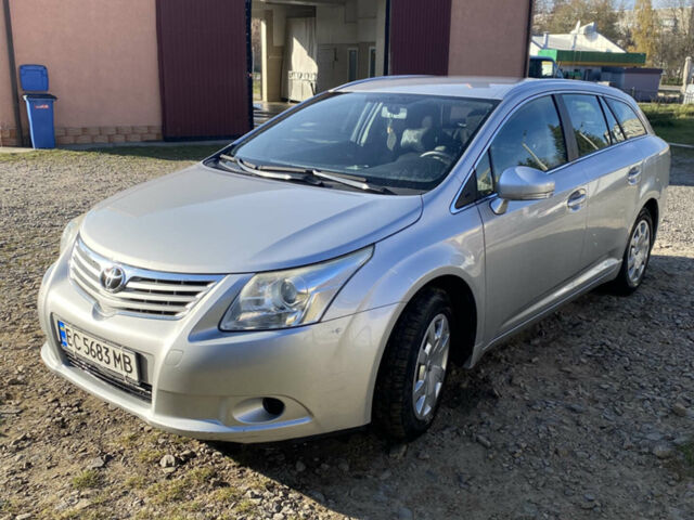 Сірий Тойота Авенсіс, об'ємом двигуна 2 л та пробігом 180 тис. км за 9300 $, фото 1 на Automoto.ua