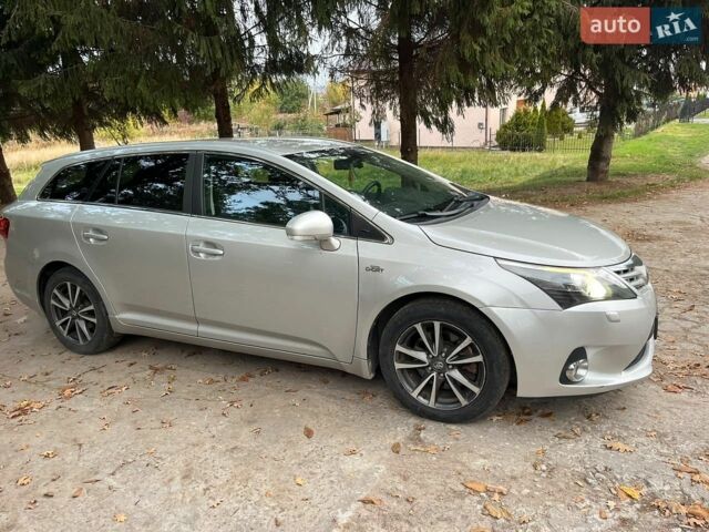 Сірий Тойота Авенсіс, об'ємом двигуна 2.2 л та пробігом 259 тис. км за 10500 $, фото 1 на Automoto.ua