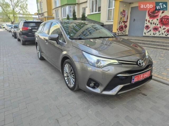 Сірий Тойота Авенсіс, об'ємом двигуна 2 л та пробігом 265 тис. км за 12700 $, фото 1 на Automoto.ua
