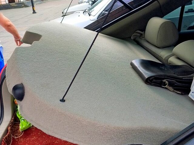 Серый Тойота Авенсис, объемом двигателя 2.2 л и пробегом 171 тыс. км за 6700 $, фото 1 на Automoto.ua