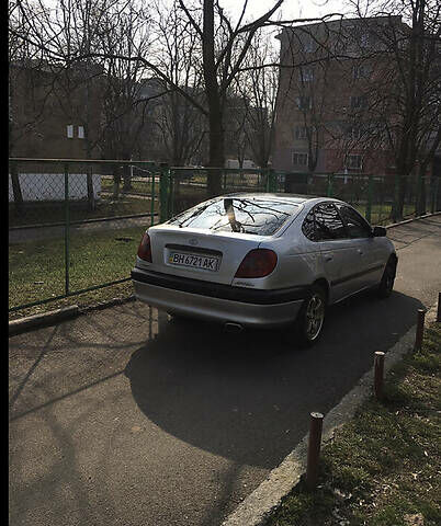 Сірий Тойота Авенсіс, об'ємом двигуна 2 л та пробігом 320 тис. км за 3400 $, фото 1 на Automoto.ua