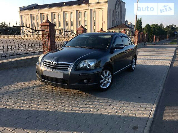 Сірий Тойота Авенсіс, об'ємом двигуна 1.8 л та пробігом 243 тис. км за 9600 $, фото 1 на Automoto.ua