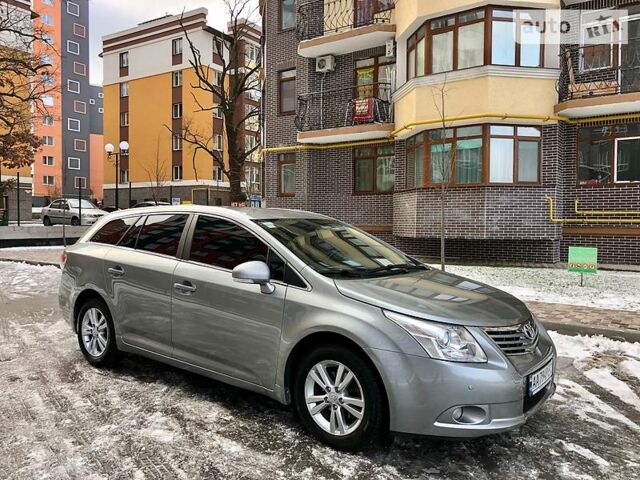 Сірий Тойота Авенсіс, об'ємом двигуна 1.8 л та пробігом 160 тис. км за 11800 $, фото 1 на Automoto.ua