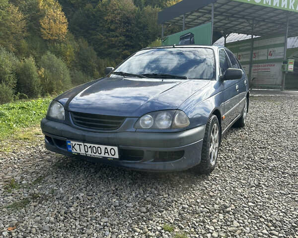 Синий Тойота Авенсис, объемом двигателя 1.59 л и пробегом 507 тыс. км за 3000 $, фото 1 на Automoto.ua