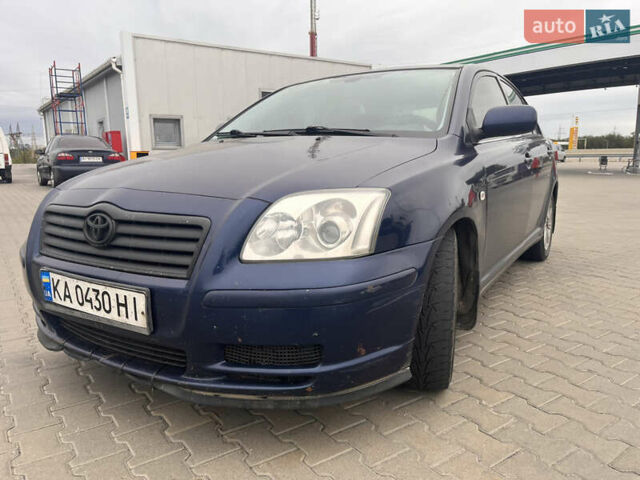 Синий Тойота Авенсис, объемом двигателя 1.6 л и пробегом 315 тыс. км за 3700 $, фото 1 на Automoto.ua