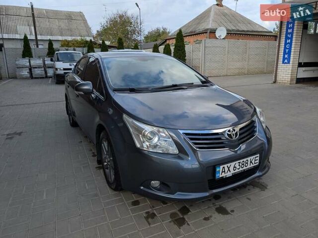 Синий Тойота Авенсис, объемом двигателя 1.8 л и пробегом 267 тыс. км за 9300 $, фото 1 на Automoto.ua