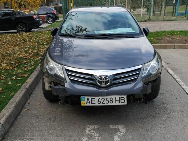 Синий Тойота Авенсис, объемом двигателя 2 л и пробегом 298 тыс. км за 6722 $, фото 1 на Automoto.ua