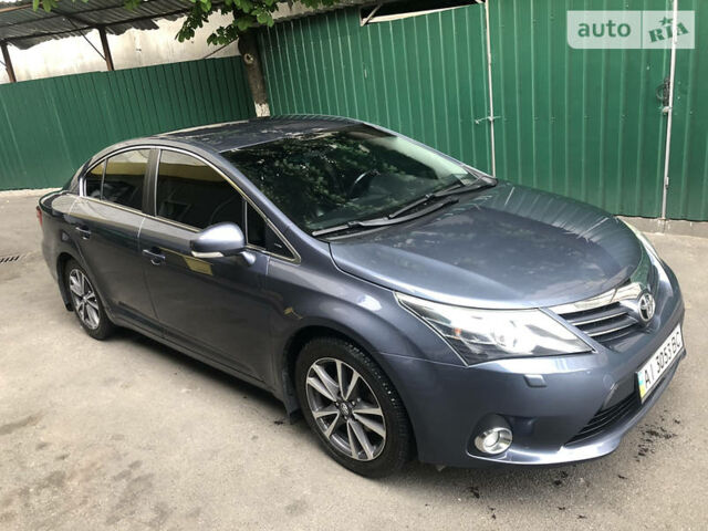 Синій Тойота Авенсіс, об'ємом двигуна 2 л та пробігом 223 тис. км за 12600 $, фото 1 на Automoto.ua