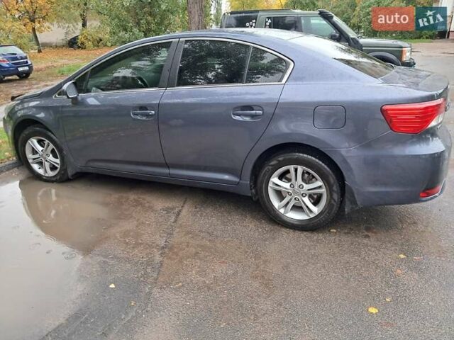 Синий Тойота Авенсис, объемом двигателя 1.8 л и пробегом 75 тыс. км за 11800 $, фото 1 на Automoto.ua
