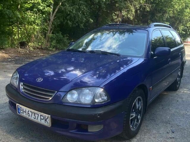 Синій Тойота Авенсіс, об'ємом двигуна 2 л та пробігом 360 тис. км за 2499 $, фото 1 на Automoto.ua