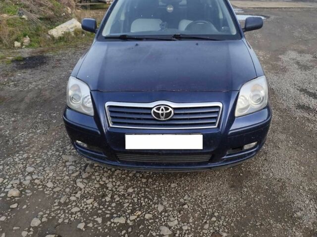 Синий Тойота Авенсис, объемом двигателя 2 л и пробегом 400 тыс. км за 3600 $, фото 1 на Automoto.ua