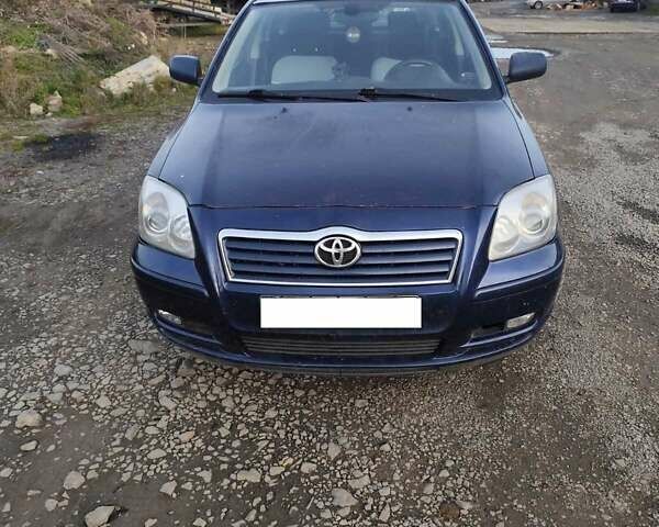 Синий Тойота Авенсис, объемом двигателя 2 л и пробегом 400 тыс. км за 3600 $, фото 1 на Automoto.ua