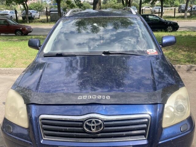 Синий Тойота Авенсис, объемом двигателя 2.2 л и пробегом 356 тыс. км за 2800 $, фото 1 на Automoto.ua
