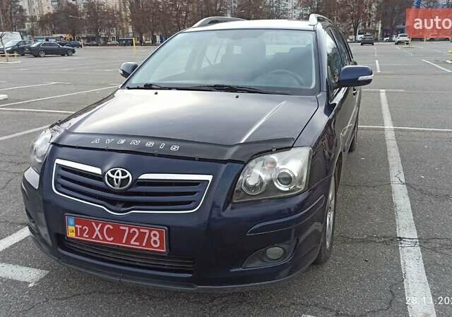 Синий Тойота Авенсис, объемом двигателя 1.8 л и пробегом 250 тыс. км за 6700 $, фото 1 на Automoto.ua
