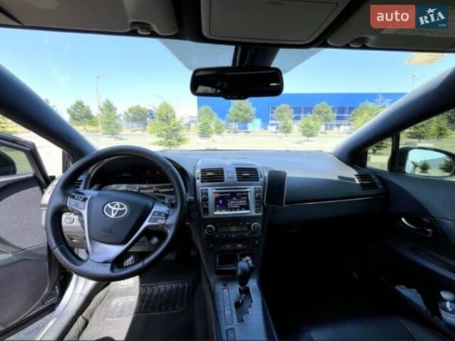 Синій Тойота Авенсіс, об'ємом двигуна 1.99 л та пробігом 359 тис. км за 9000 $, фото 1 на Automoto.ua