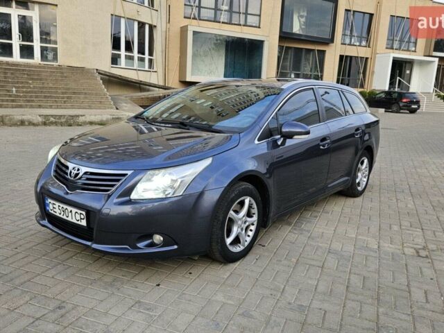 Синій Тойота Авенсіс, об'ємом двигуна 2 л та пробігом 242 тис. км за 7900 $, фото 1 на Automoto.ua