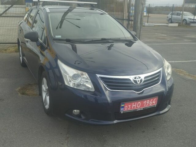 Синий Тойота Авенсис, объемом двигателя 1.6 л и пробегом 238 тыс. км за 7999 $, фото 1 на Automoto.ua