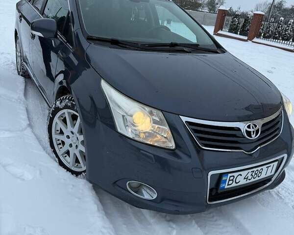 Синій Тойота Авенсіс, об'ємом двигуна 2 л та пробігом 243 тис. км за 7800 $, фото 1 на Automoto.ua