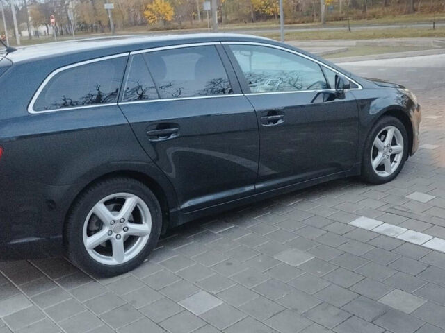 Синій Тойота Авенсіс, об'ємом двигуна 2 л та пробігом 238 тис. км за 9700 $, фото 1 на Automoto.ua
