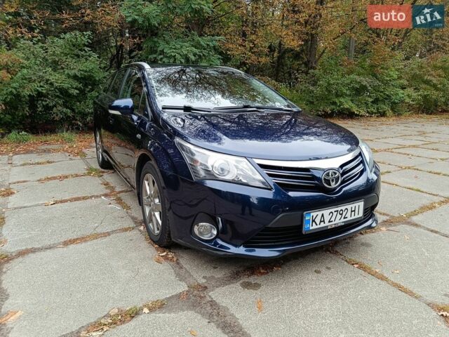 Синий Тойота Авенсис, объемом двигателя 2.23 л и пробегом 207 тыс. км за 11000 $, фото 1 на Automoto.ua
