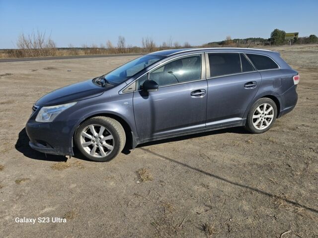 Синій Тойота Авенсіс, об'ємом двигуна 2.2 л та пробігом 260 тис. км за 5900 $, фото 1 на Automoto.ua