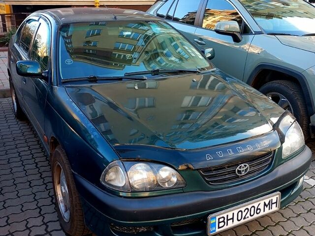 Зелений Тойота Авенсіс, об'ємом двигуна 2 л та пробігом 223 тис. км за 3500 $, фото 1 на Automoto.ua