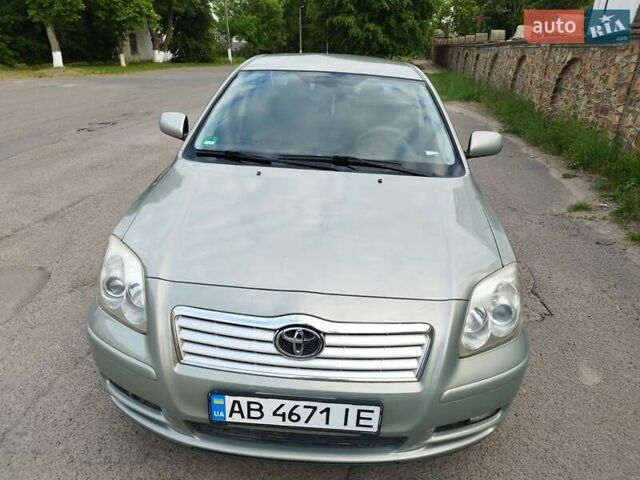 Зеленый Тойота Авенсис, объемом двигателя 2 л и пробегом 233 тыс. км за 4900 $, фото 1 на Automoto.ua
