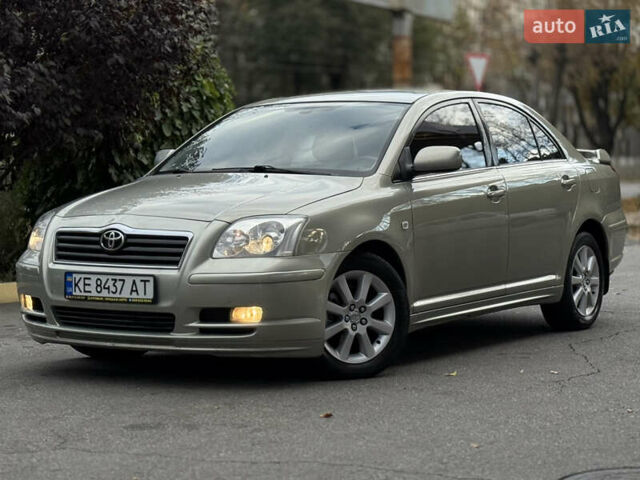 Зеленый Тойота Авенсис, объемом двигателя 1.8 л и пробегом 285 тыс. км за 5999 $, фото 1 на Automoto.ua