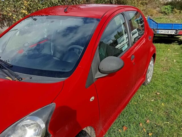 Чорний Тойота Айго, об'ємом двигуна 0 л та пробігом 130 тис. км за 3200 $, фото 1 на Automoto.ua