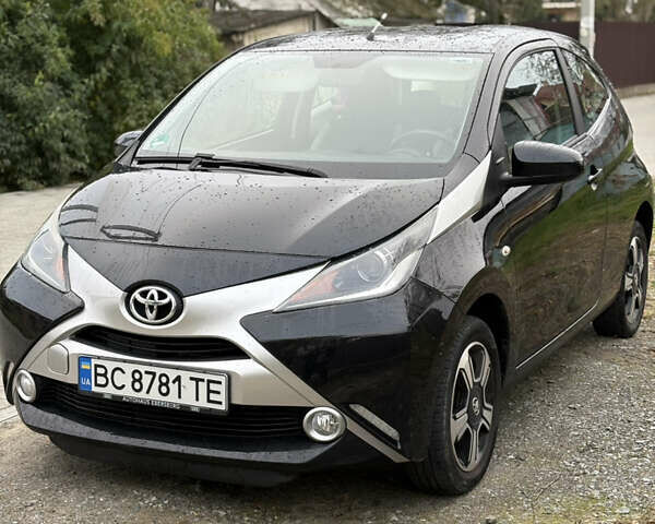 Чорний Тойота Айго, об'ємом двигуна 1 л та пробігом 116 тис. км за 7200 $, фото 1 на Automoto.ua