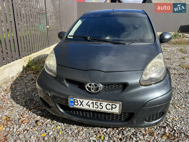 Тойота Айго 2010 в Новоднестровск на Automoto.ua Серый Тойота Айго, объемом двигателя 1 л и пробегом 171 тыс. км за 4200 $, фото 1 на Automoto.ua