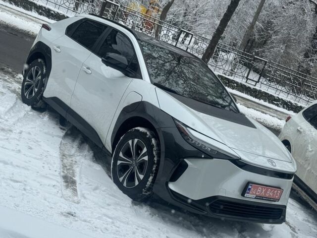 Белый Тойота BB, объемом двигателя 0 л и пробегом 15 тыс. км за 26000 $, фото 1 на Automoto.ua