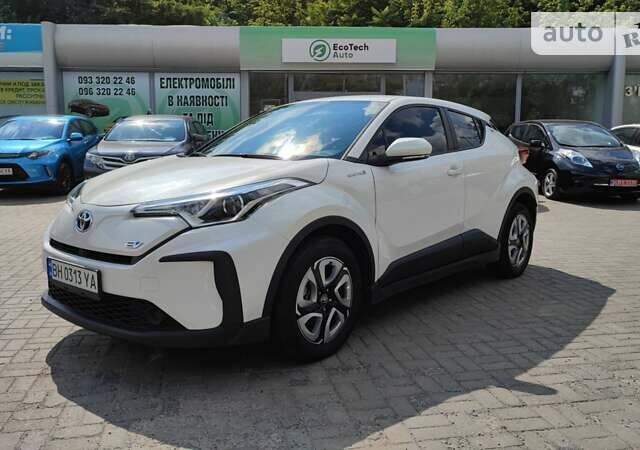 Білий Тойота C-HR, об'ємом двигуна 0 л та пробігом 17 тис. км за 24500 $, фото 1 на Automoto.ua