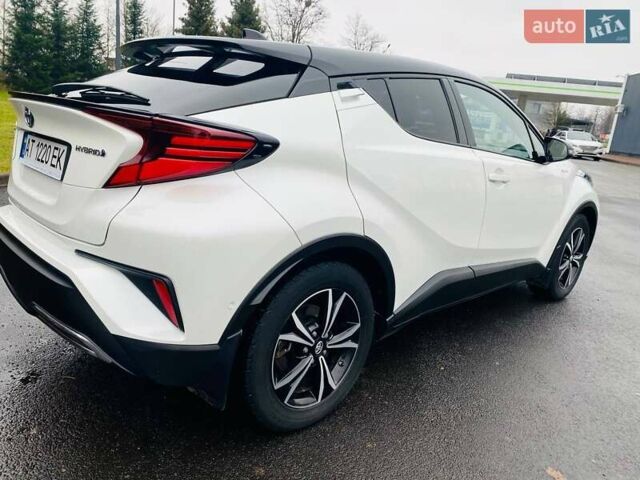 Белый Тойота C-HR, объемом двигателя 1.99 л и пробегом 91 тыс. км за 26350 $, фото 1 на Automoto.ua