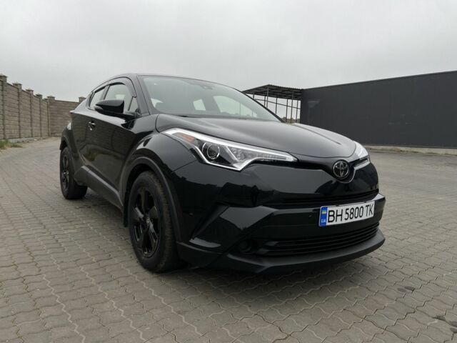 Чорний Тойота C-HR, об'ємом двигуна 2 л та пробігом 58 тис. км за 21999 $, фото 1 на Automoto.ua